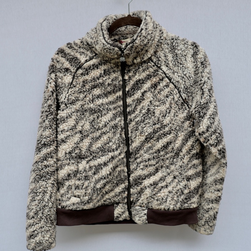 Ragdoll and Rockets jacket, cream and black, size XL